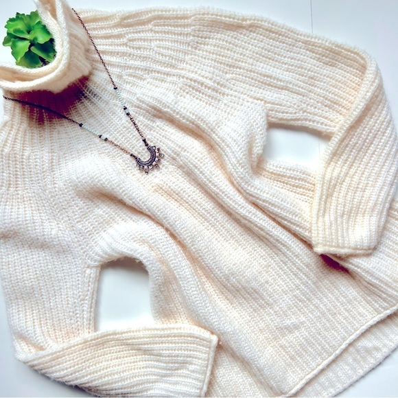Rag & Bone Joseph Alpaca Turtleneck Oversized Sweater Ivory Cream White Size M - Picture 2 of 16